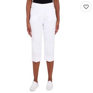 🆕 Alfred Dunner • White • Capri • Slimming • Tummy Control